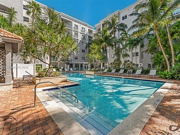 3rd image of 6001 SW 70th St APT 339
