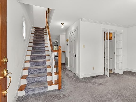 3rd image of 2502 Chapel Hill Rd #B