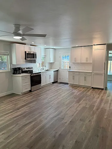 204 Lambert Ln Photo 1