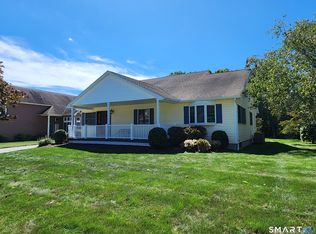 18 Giovanni Drive, Waterford, CT 06385