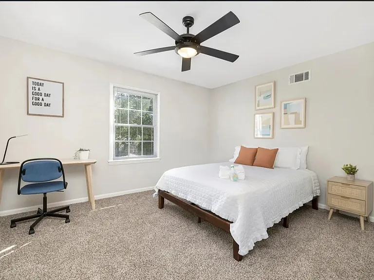 3909 Woodbriar Trl — Photo 15