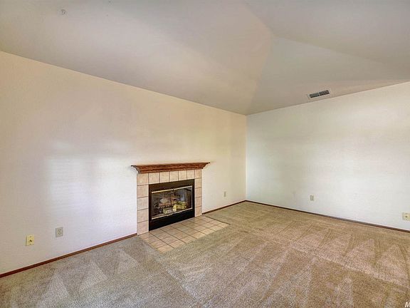 4th image of 845 Cordwell Cir