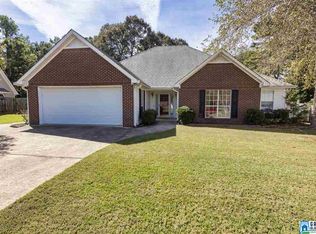 196 Greenfield Ln, Alabaster, AL 35007