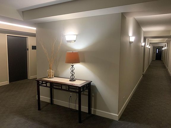 5th image of 240 Lombard St APT 825