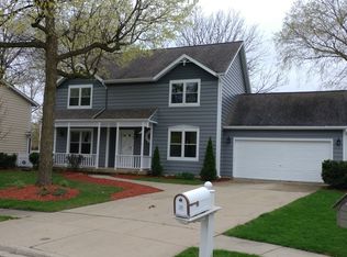 47 Sylvan Ct, Elk Grove Village, IL 60007