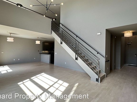 3rd image of 590 6th St APT 307