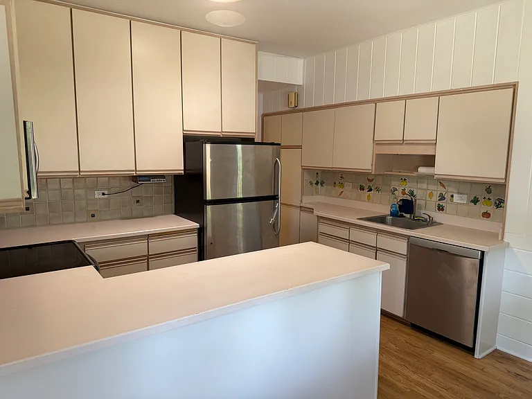 903 Newport St — Photo 14