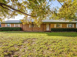 316 E Vaughn Rd, Cleburne, TX 76031