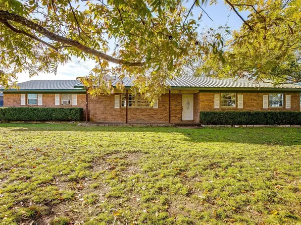 316 E Vaughn Rd, Cleburne, TX 76031