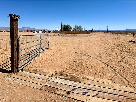 3rd image of 5610 W Unkar Drive