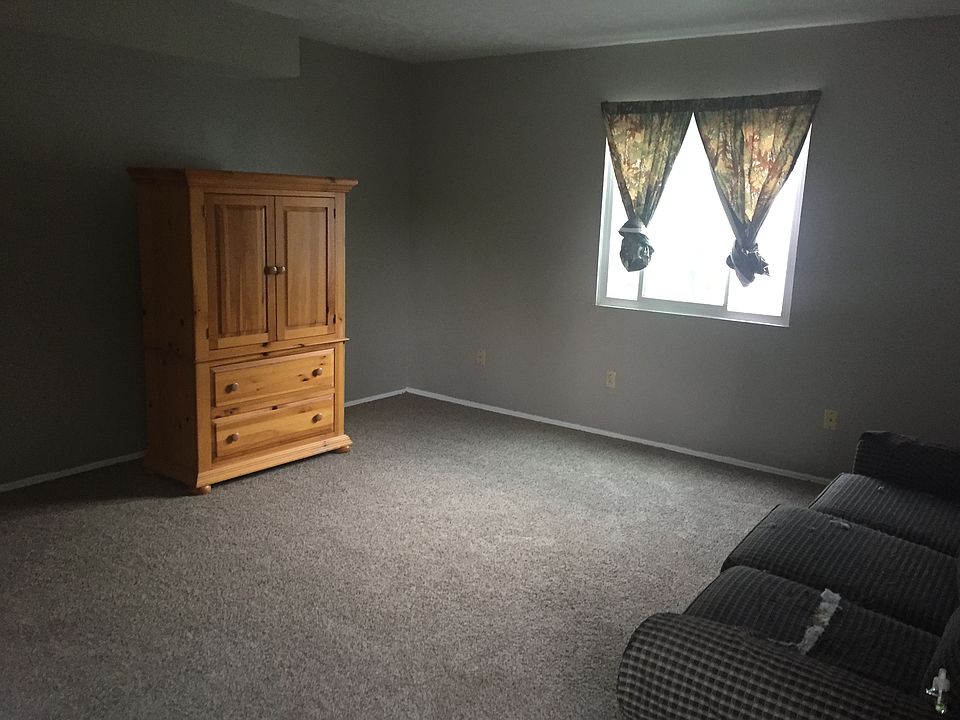 1st image of 467-469 Hard St