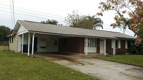 3rd image of 491 Fern Ave