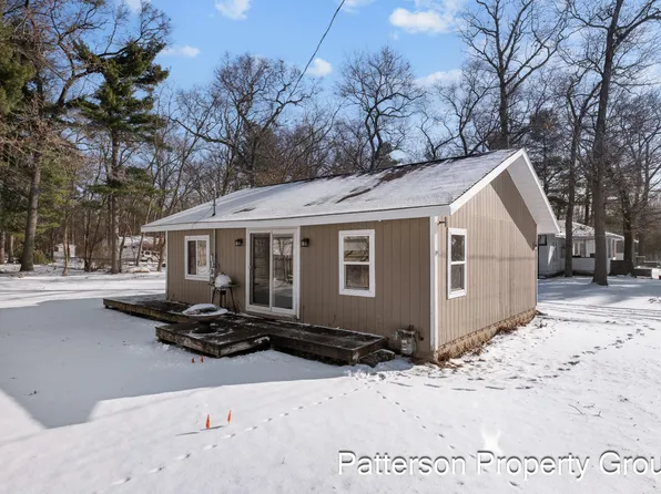 164 E Washington Rd, Twin Lake, MI 49457