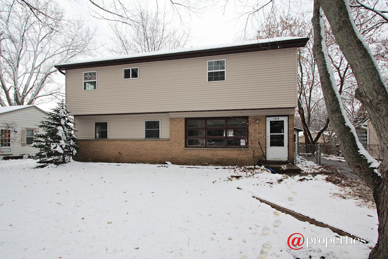 1310 Fulton Ave photo 1