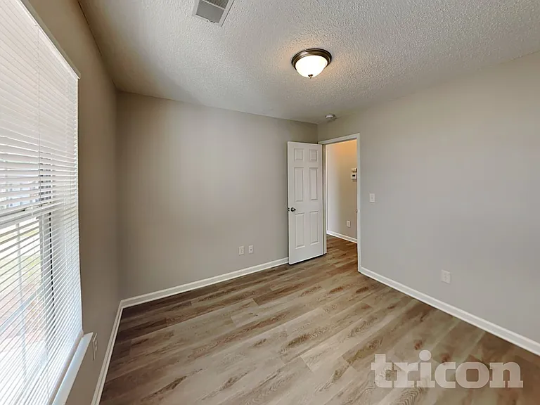 3 Long Glen Ct — Photo 10
