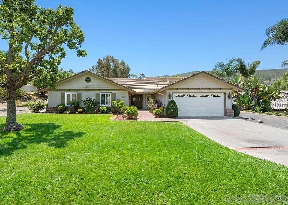 1st image of 1141 La Sombra Dr