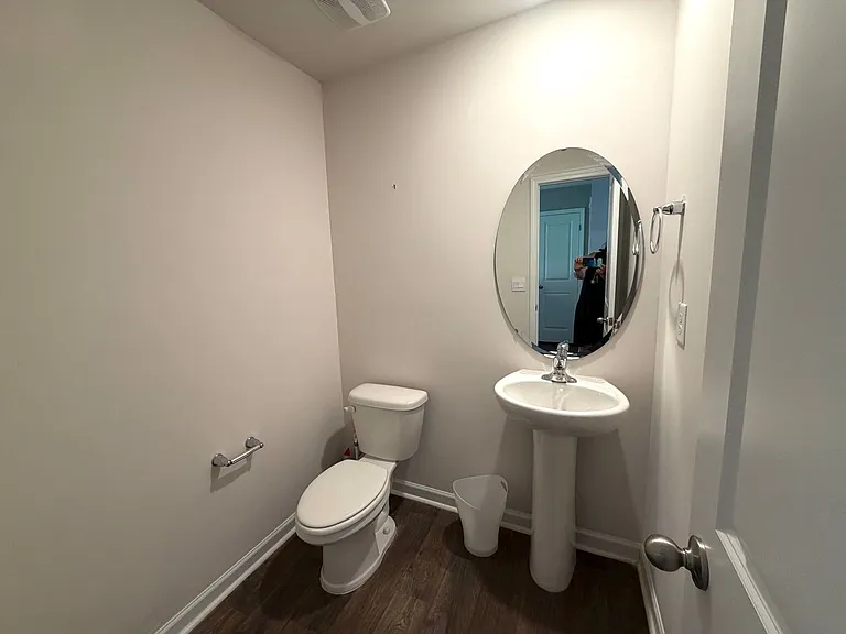 220 Roper St — Photo 14