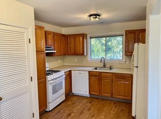 29 Mount Vernon St, Braintree, MA 02184