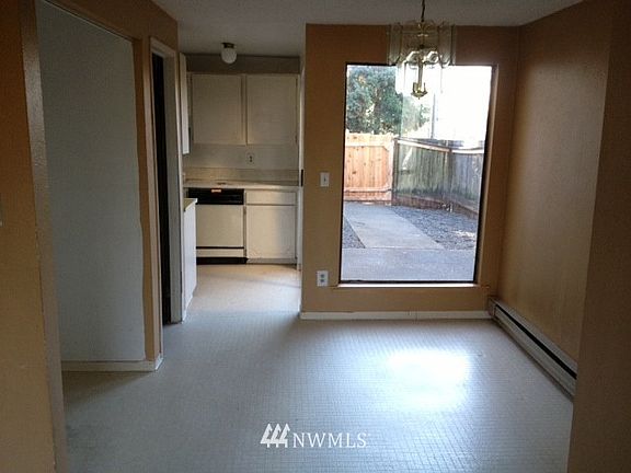 3rd image of 6102 6104 29th Street NE
