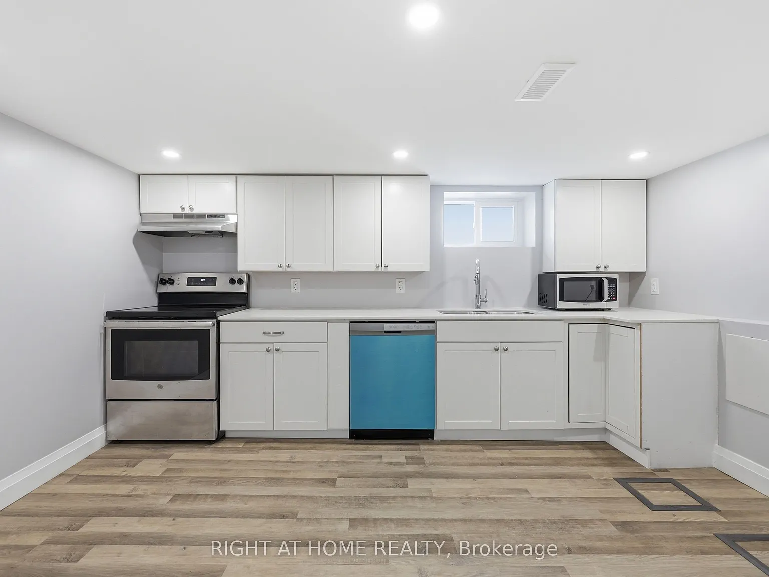 1 bed, $1,550 — Photo 1