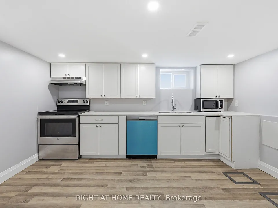 38 Martin Rd #BASEMENT
