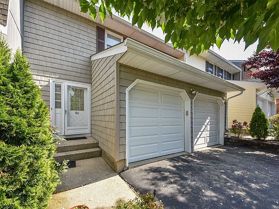 2nd image of 60 Estate Ct