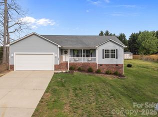 105 Hidden Spring Dr, Salisbury, NC 28147