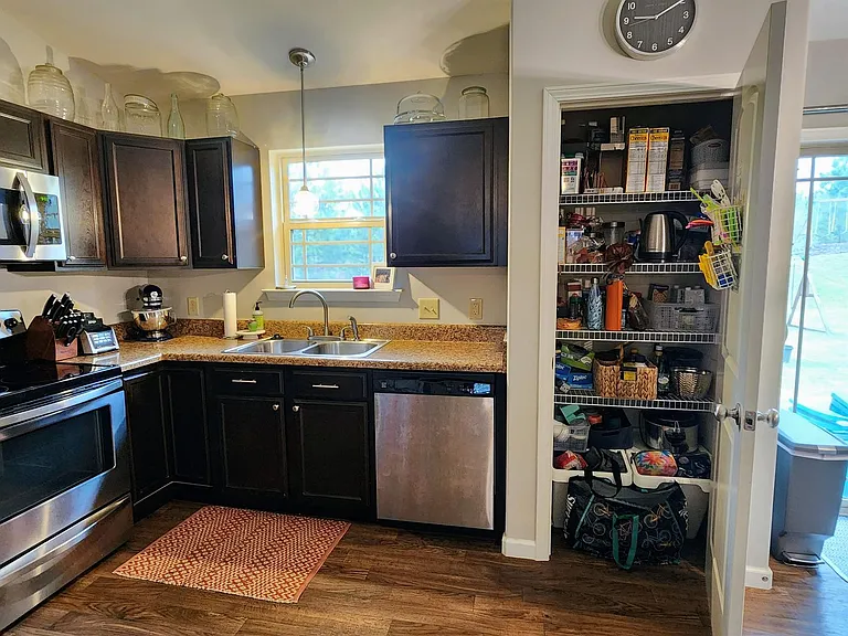 612 Sandstone Dr — Photo 5