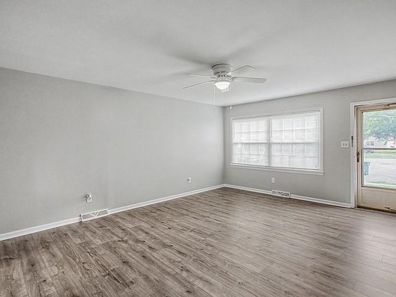 5th image of 5000 Hillsboro Ct