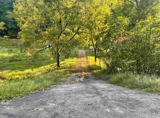 4312 McComas Rd, Salt Rock, WV 25559