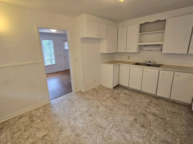 2102 Long Shadow Ln — Photo 7