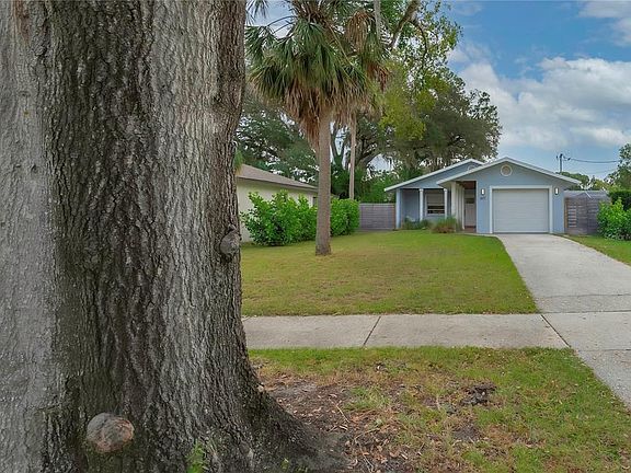 2nd image of 607 Park Blvd