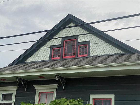 5th image of 2426 Marais St