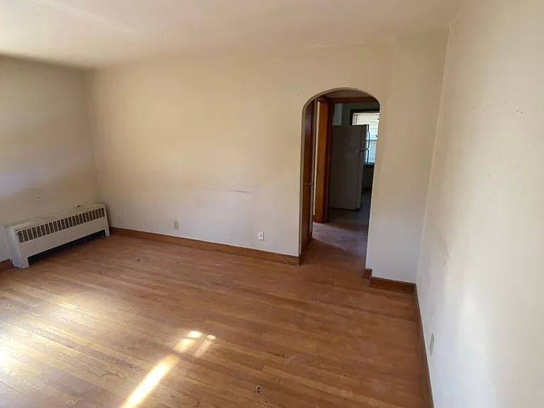 7224 W Burleigh St — Photo 2