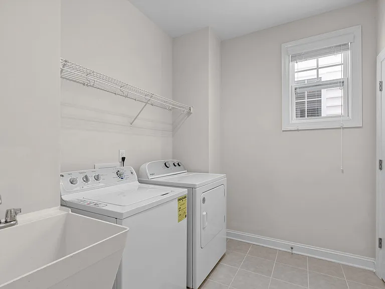 507 Finnbar Dr — Photo 11