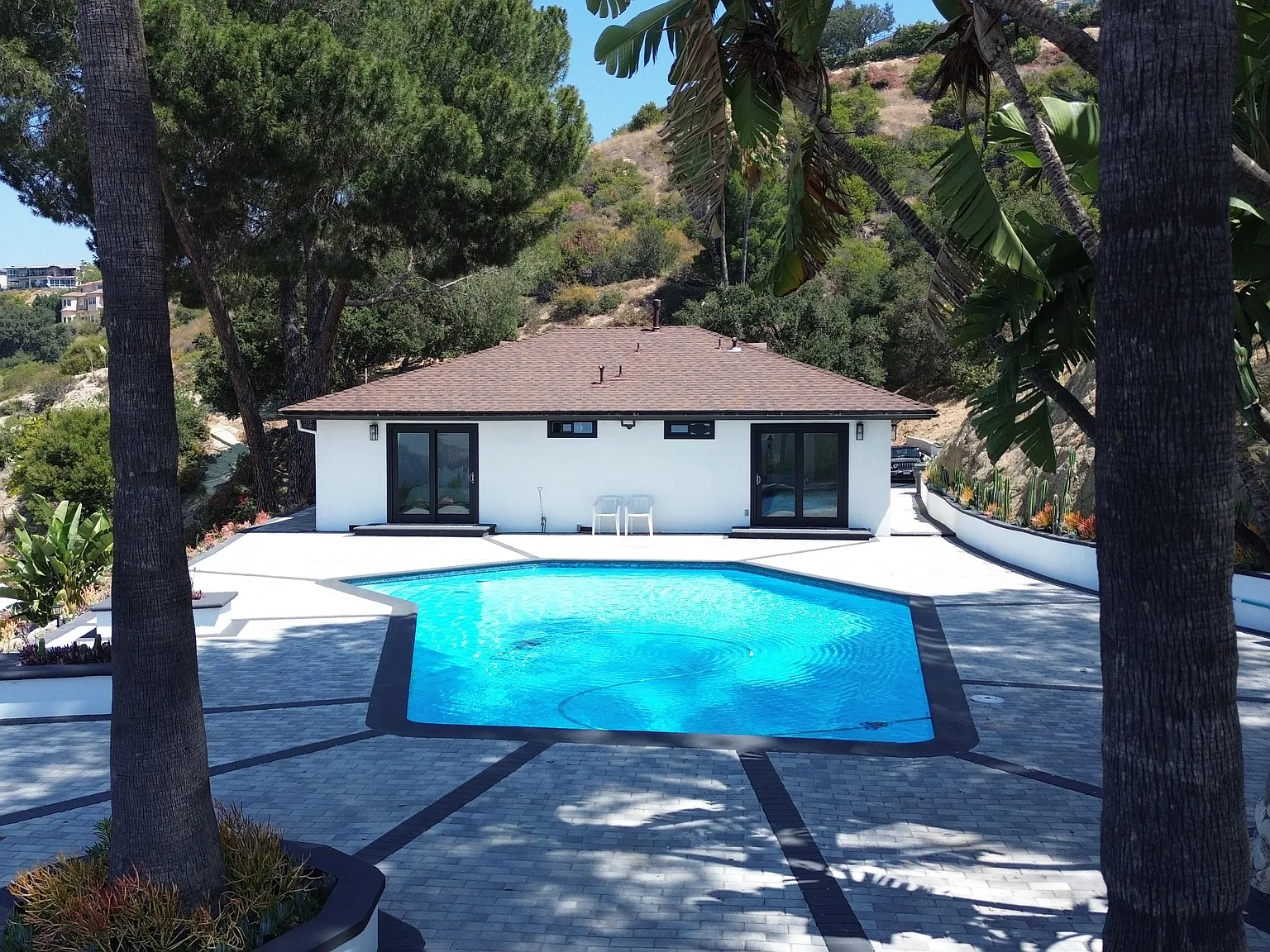 3 bed, 1504 sqft, $8,500 — Photo 3
