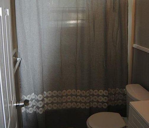 5th image of 1486 Walker St SE