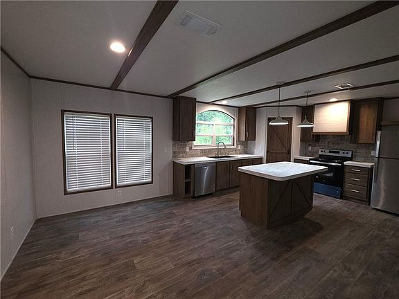 4th image of 27302 Lakeview Ln
