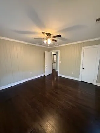 112 N Oak St #3 — Photo 11