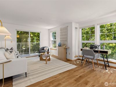 2820 E Madison Street #204, Seattle, WA, 98112