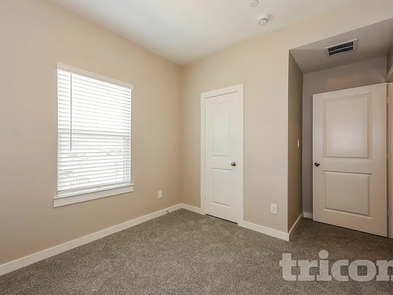 3019 Jasper Trl — Photo 12