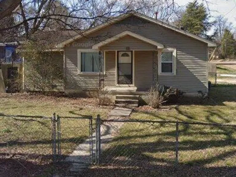 525 N Tipton St — Photo 1