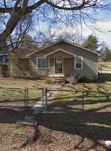 525 N Tipton St Photo 1