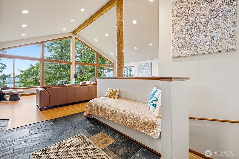 3rd image of 2986 Hales Passage Drive