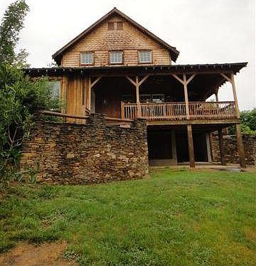 5th image of 15535 Heart Of The Woods Ln