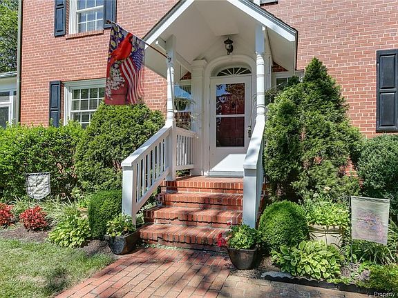 4th image of 7458 Lewis Ave