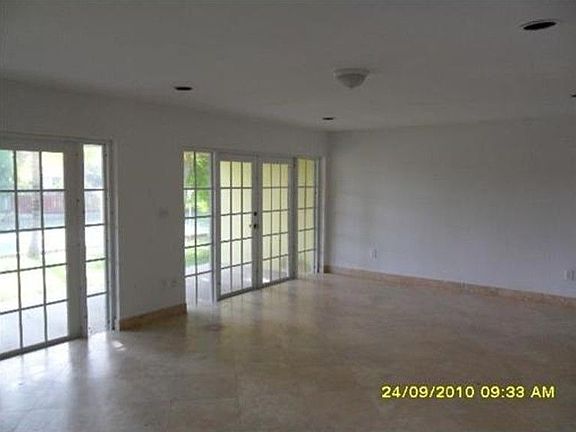 3rd image of 7713 Noremac Ave
