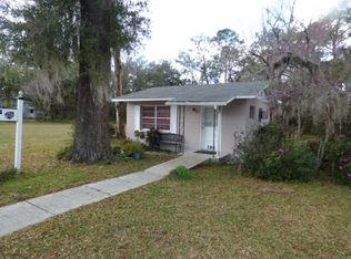 285 N Court St, Bronson, FL 32621