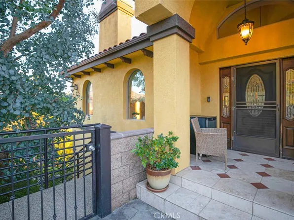 9336 Wayside Dr, Sunland, CA 91040