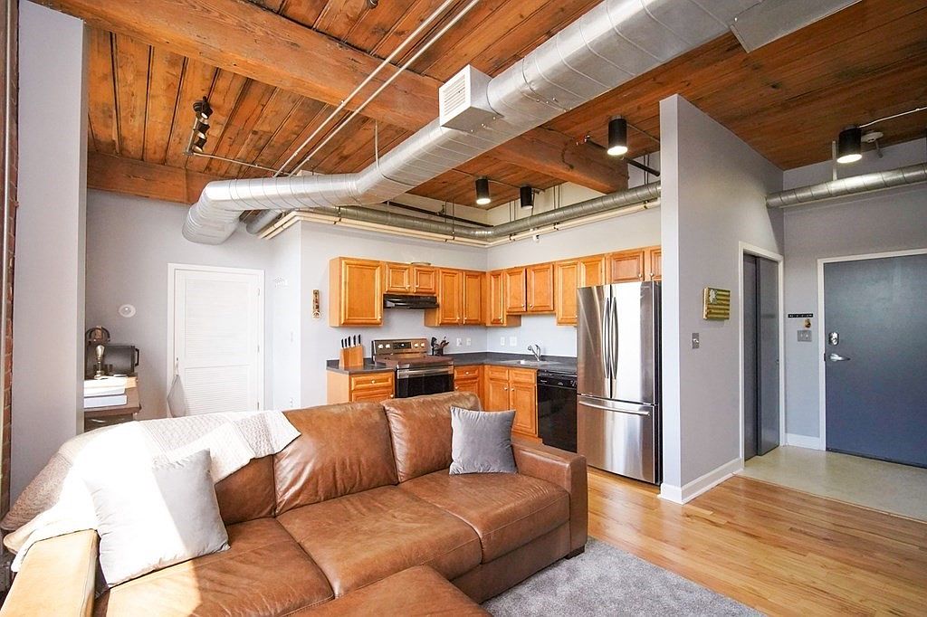 146 Court St APT 501 Brockton MA 02302 Zillow 146 Court St APT 501 Brockton MA 02302 Zillow